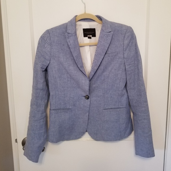 Banana Republic Jackets & Blazers - Banana Republic Classic Blazer - 0